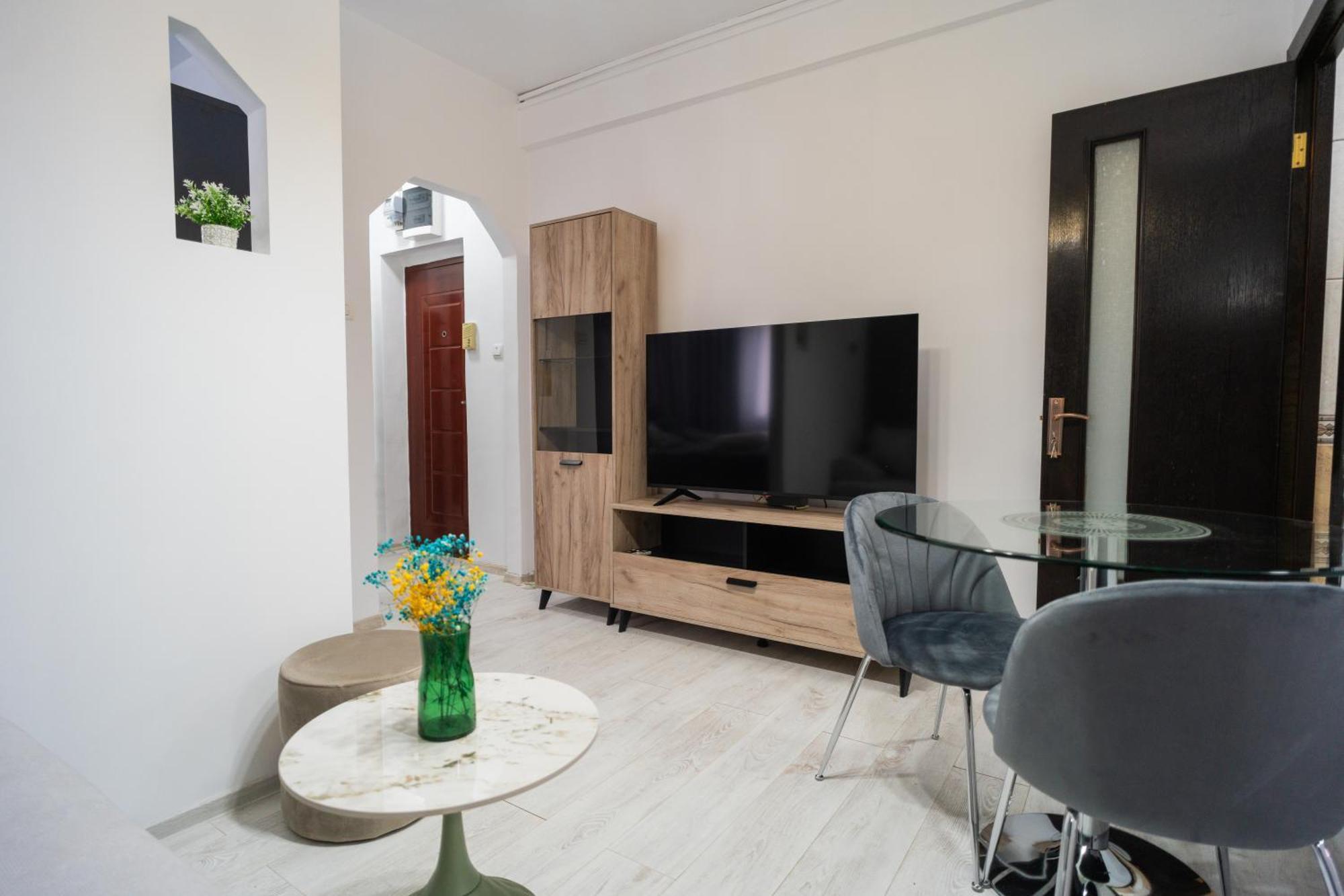 Ultra Central Cozy Apartment Schitu - Cismigiu Park บูคาเรสต์ ภายนอก รูปภาพ